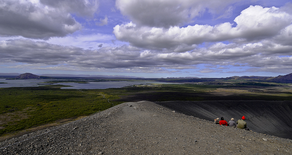 ABC_5210.jpg - Sommet du volcan Hverfell et vue sur le lac de M�vatn.