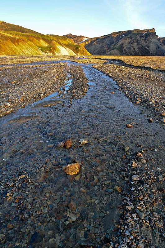 ABC_5898.jpg - Couleurs de fin de journ�e sur les montagnes de rhyolites.