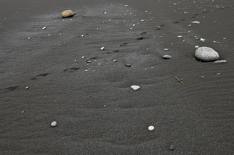 ABC_6429.jpg - La plage de sable noir de V�k.